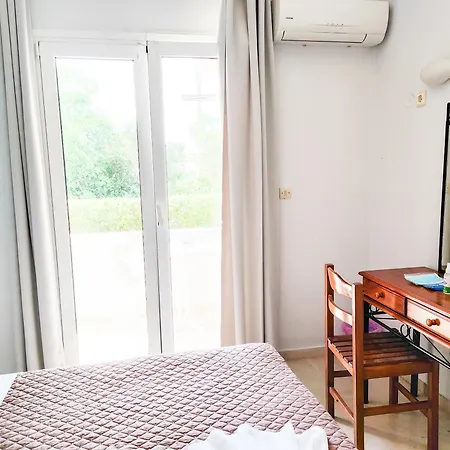 Corfu-apartments4you 公寓